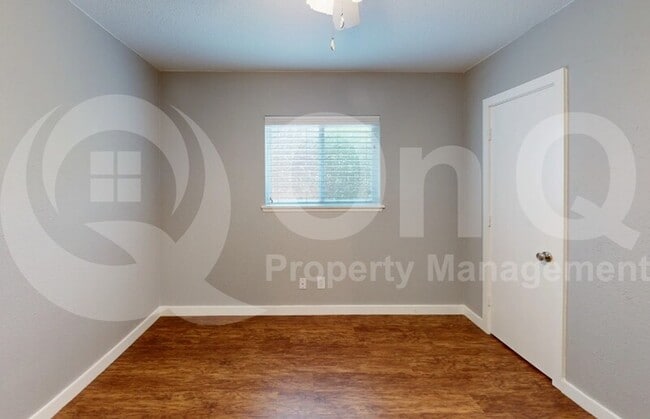 Building Photo - 3014 Tres Logos Ln