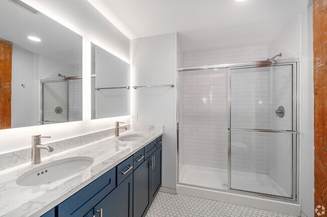 Building Photo - Furnished 1 Bedroom Apartments in Downtown...