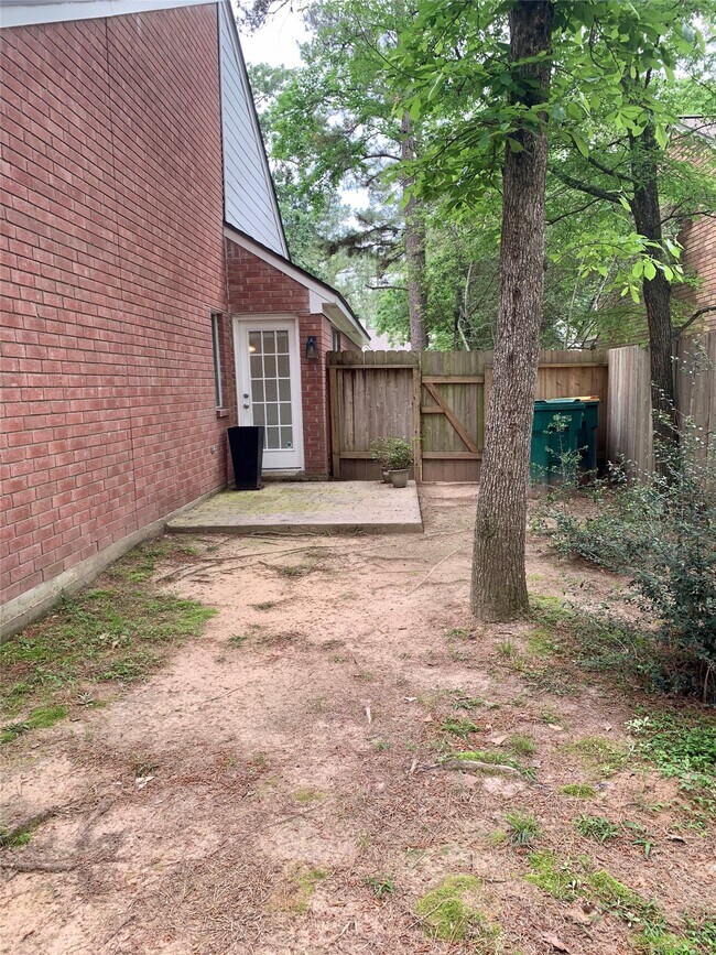 Building Photo - 75 E Village Knoll Cir