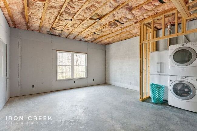 Building Photo - 5 Rocky Frk Rd