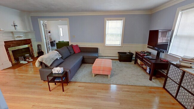 Building Photo - 32 Acton Rd