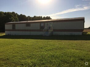 Building Photo - 2 BR, 2 BA singlewide in Pikeville