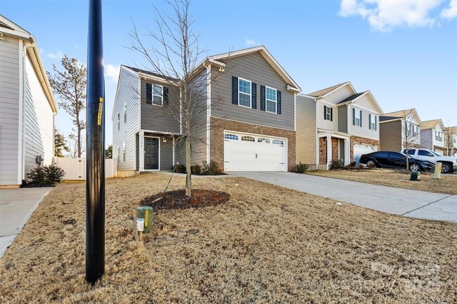 Building Photo - 2120 Redstone Dr