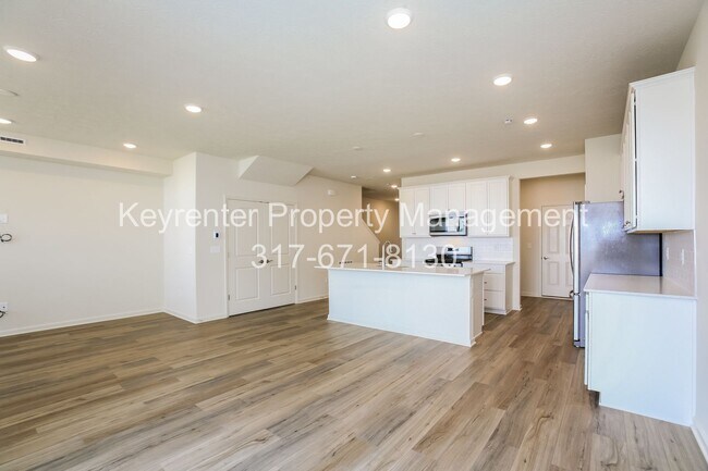 Building Photo - 9738 Behner Dr