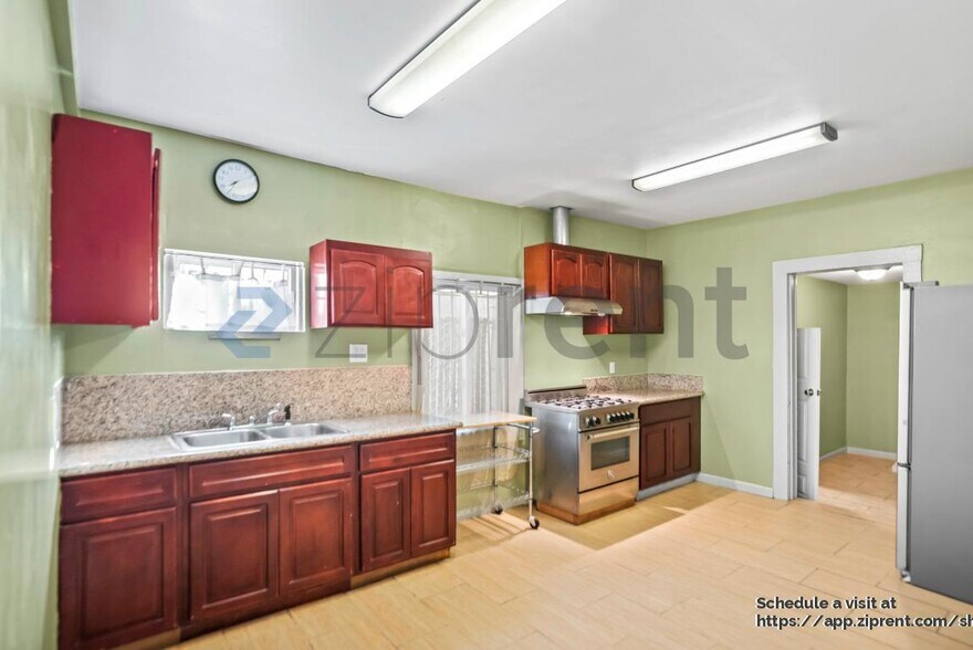 Building Photo - 1820 International Blvd