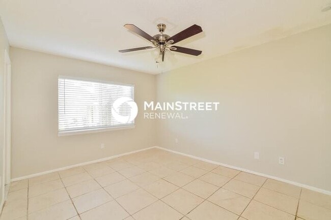Building Photo - 3 Bedroom Pet-Friendly Home in Apopka, FL with Main Street Renewal