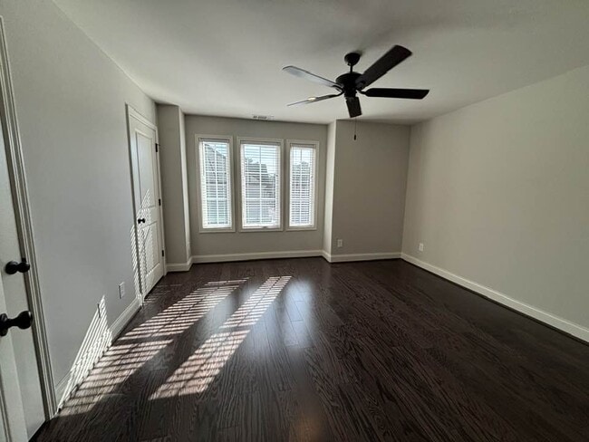 Building Photo - 999 Lennox Blvd