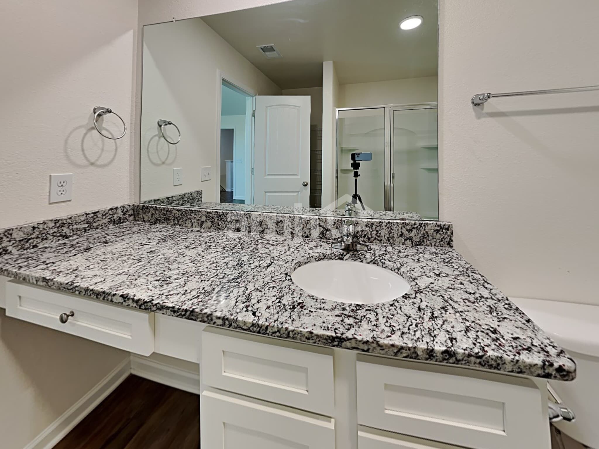 Building Photo - 6072 Mason Tucker Dr