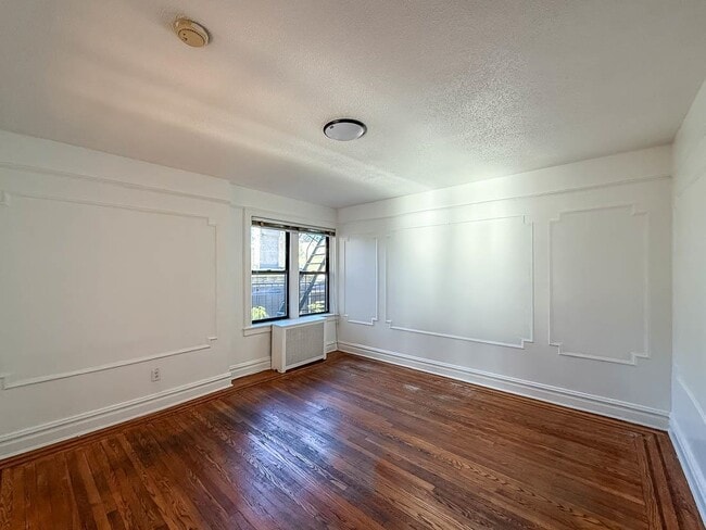 Building Photo - 36 Duncan Ave