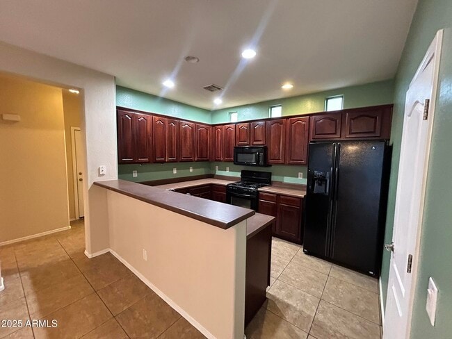 Building Photo - 2794 S Anderson Ln