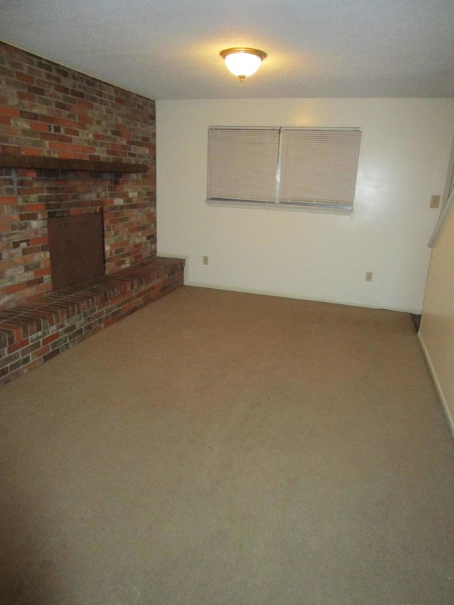 Building Photo - 4325 W Bethany Dr