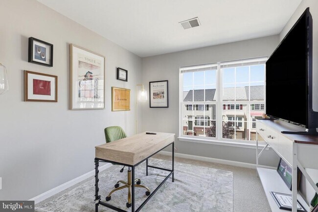 Building Photo - 8110 Cerromar Way