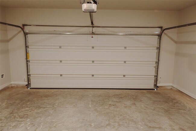 Building Photo - 8598 Blueberry Ash St