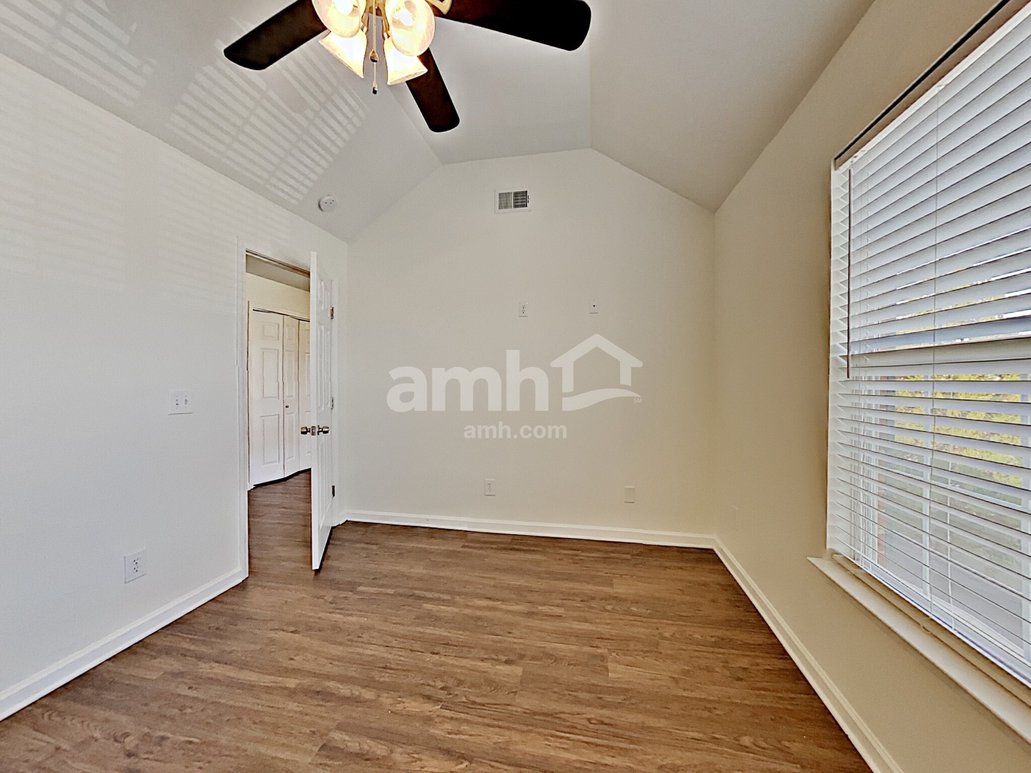 Building Photo - 141 Claybrook Ln