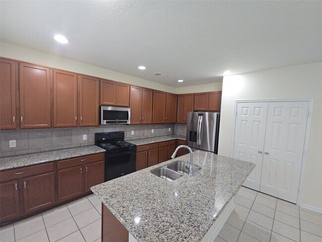 Building Photo - 11722 Wren Crossing Dr