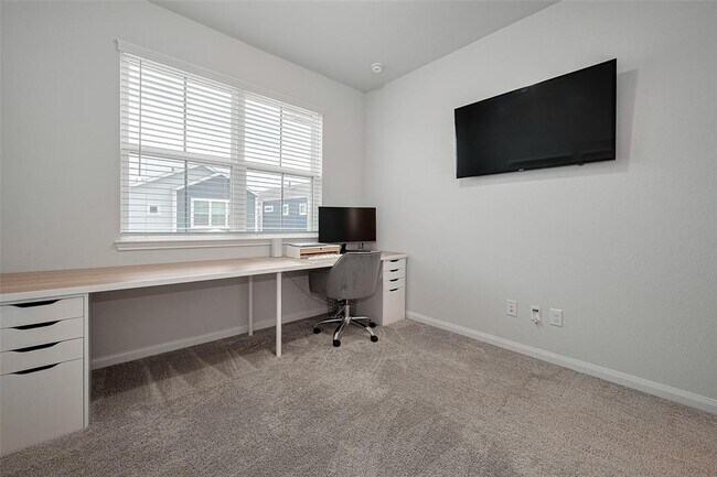 Building Photo - 3115 Planters Peak Dr