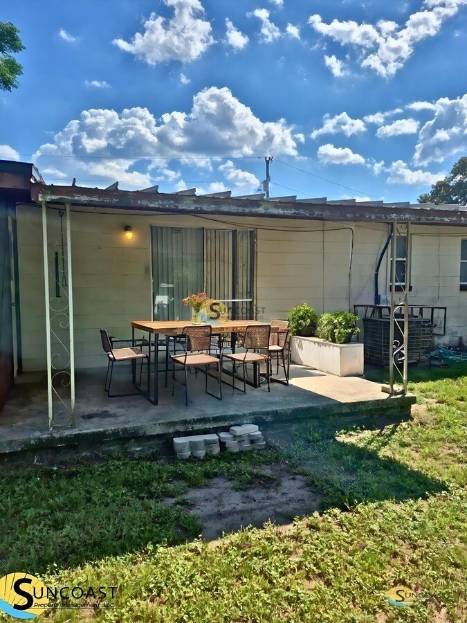 Building Photo - 454 Gano Ct