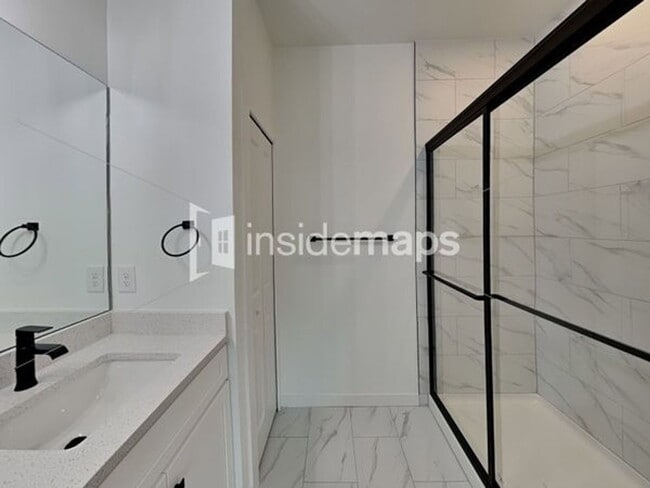 Building Photo - 1131 Abrams Blvd