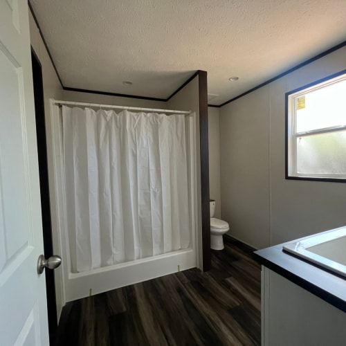 Building Photo - 302 Falcon Dr