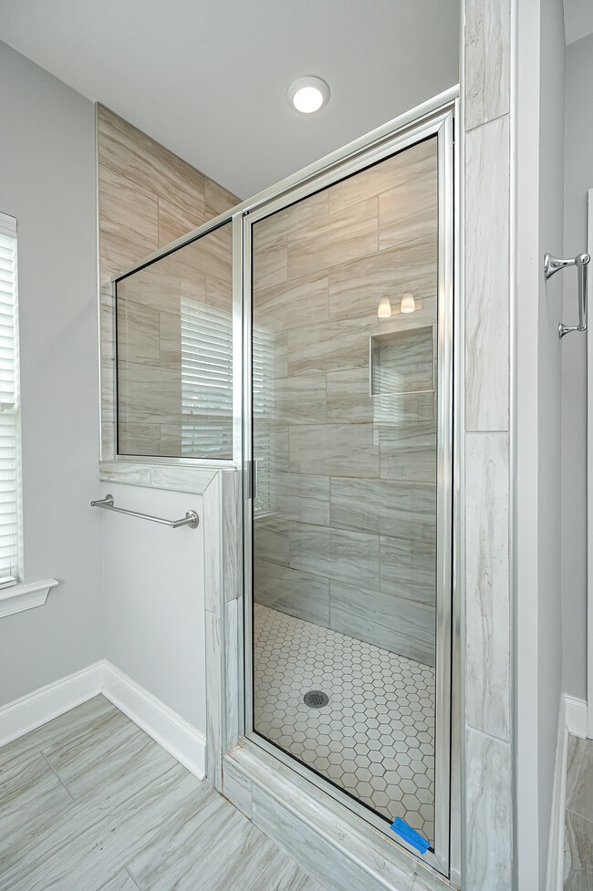 Building Photo - 60 Sumter Wy