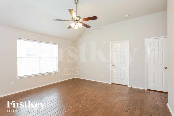 Building Photo - 5033 Charisma Dr