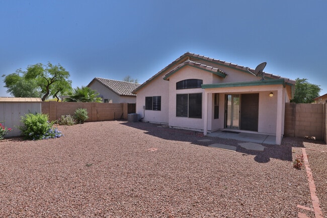 Building Photo - 14919 N 149th Dr