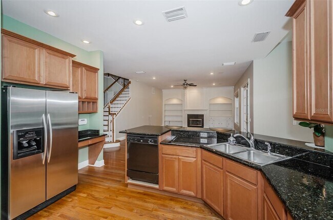 Building Photo - 3410 W Bay Villa Ave