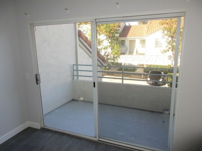 Building Photo - Scripps Ranch - Upgraded - 2BD/2BA - Unit in Terraces at Scripps Ranch