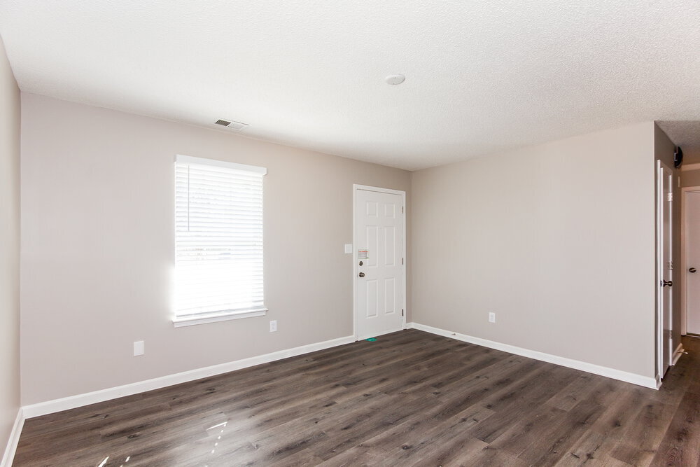 Building Photo - 3037 Champion Ln SW