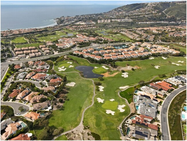 Building Photo - Single Level Golf Course Stunning Home Dana Point!