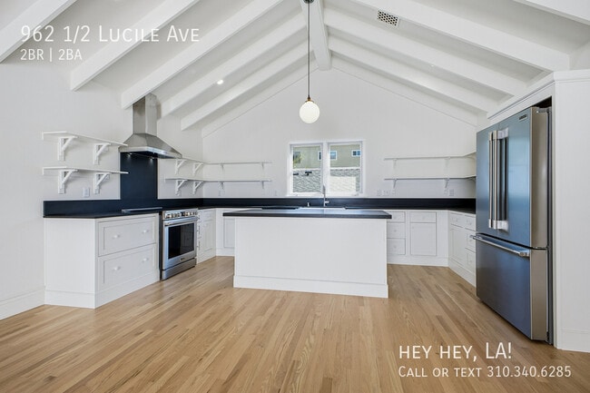 Building Photo - 962 1/2 Lucile Ave-