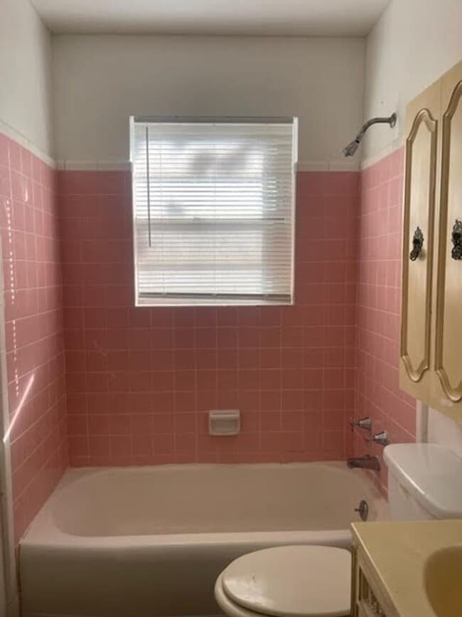 Building Photo - Section 8 Accepted on the 3 bedroom, 1 bath home.