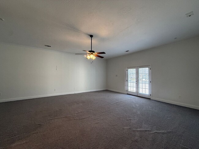 Building Photo - 3 bedroom, 2 bathroom home with fenced yard in Grovetown, GA