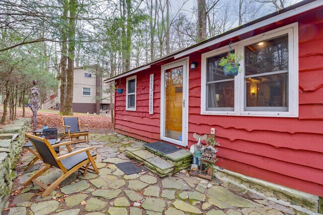 Building Photo - 91 Bruin Rd