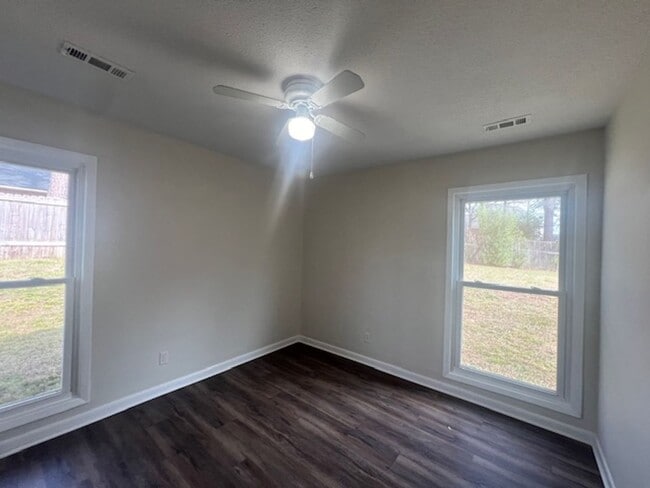 Building Photo - 5913 Rustlewood Dr