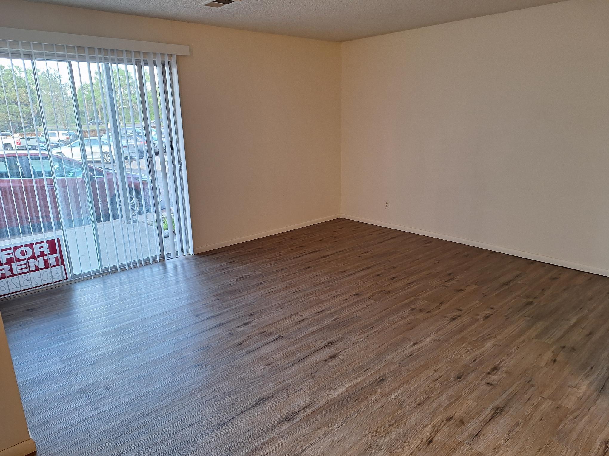 Building Photo - 5300 E Cherry Creek South Dr