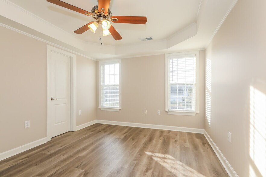 Building Photo - 3003 Trellis Ln