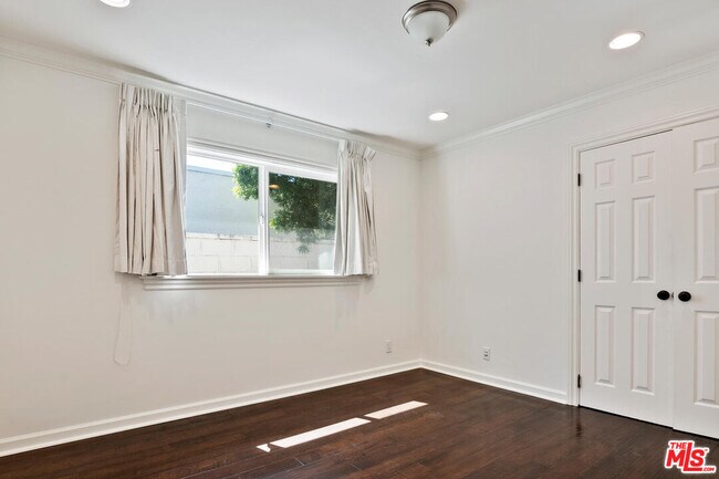 Building Photo - 18133 Wakecrest Dr
