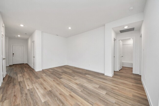 Building Photo - 9035 Rose Water Trl