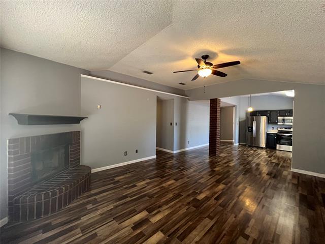 Building Photo - 7904 Fox Chase Dr