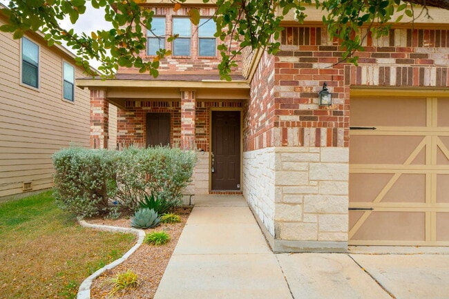 Building Photo - 9131 Canter Horse