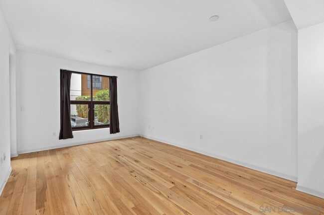 Building Photo - 1150 J St