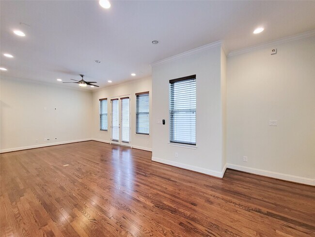 Building Photo - 5520 Kiam St