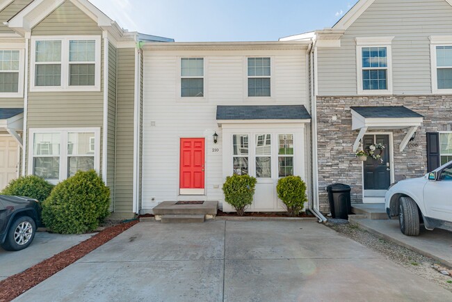 Building Photo - 210 Summerfield Dr
