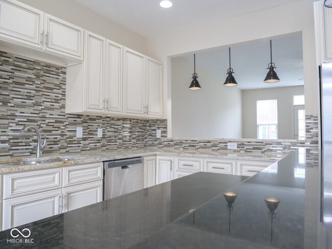 Building Photo - 434 Neuman Way