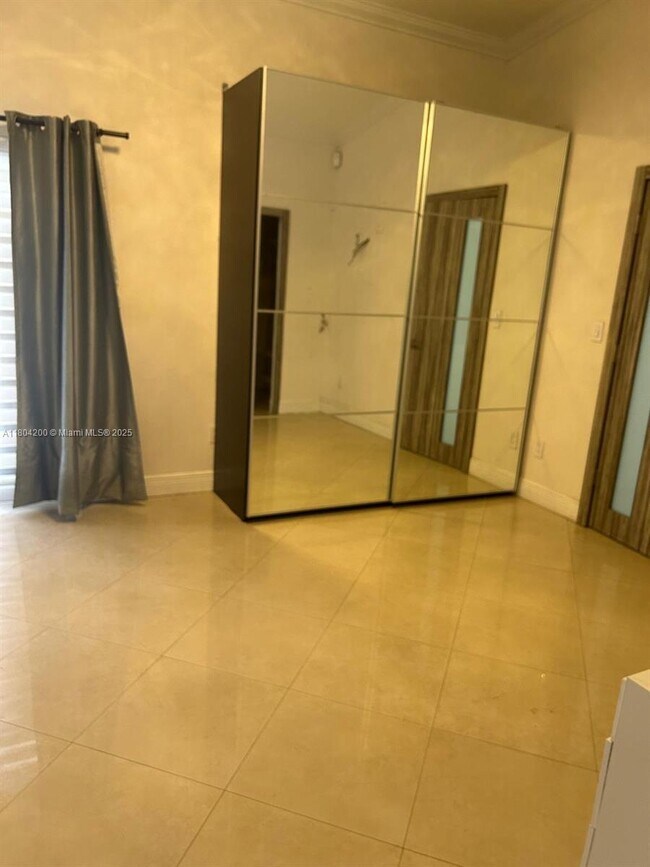 Building Photo - 11232 SW 159th Pl