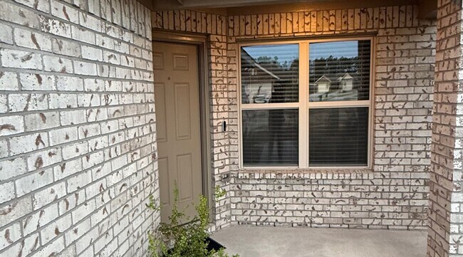 Building Photo - 18926 Panzini Dr