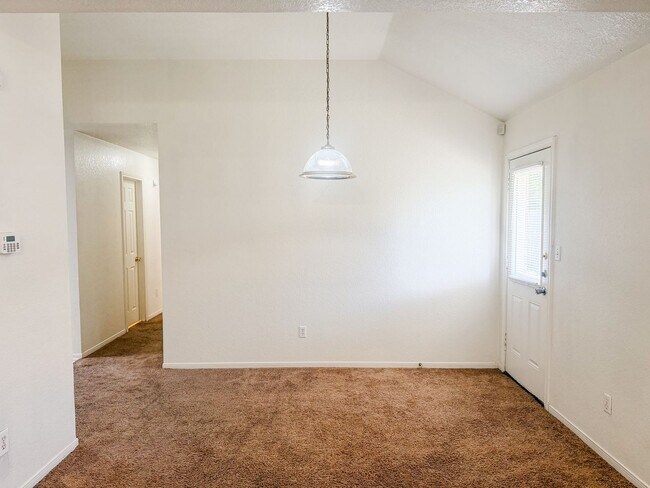 Building Photo - 3802 Hitchrock Dr