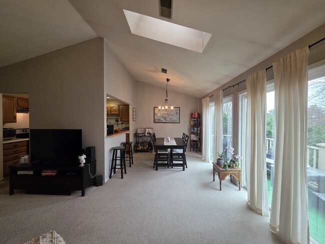 Building Photo - 2791 Green Bridge Ct