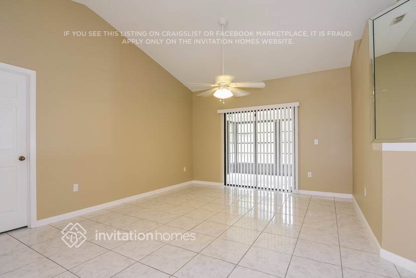 Building Photo - 1604 Cumberland Ct E